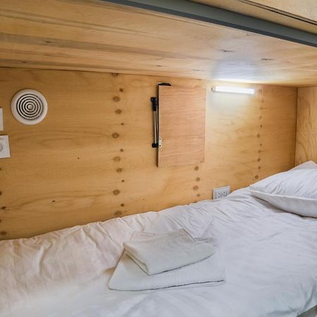 Capsule Hotel Osh Exterior photo