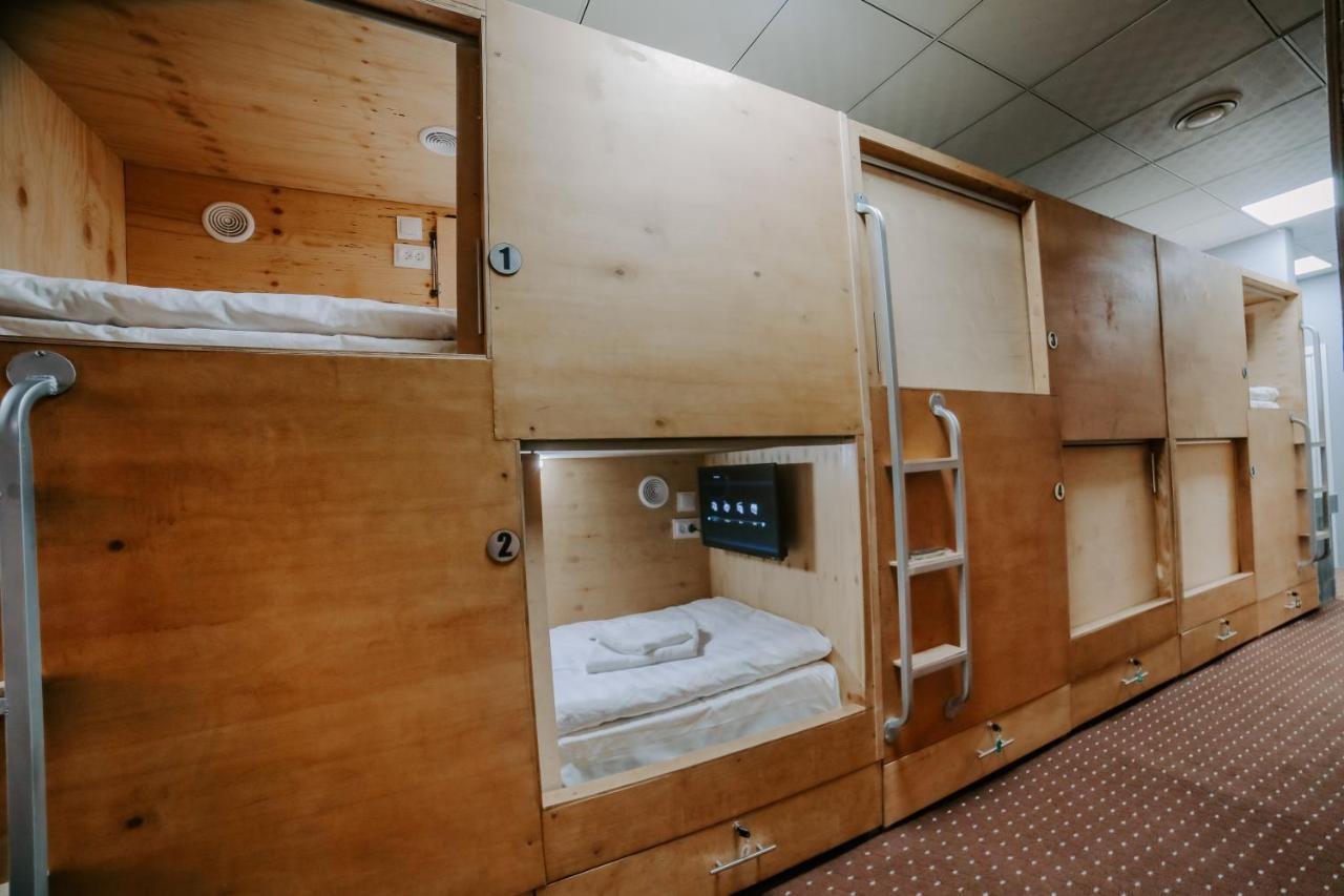 Capsule Hotel Osh Exterior photo